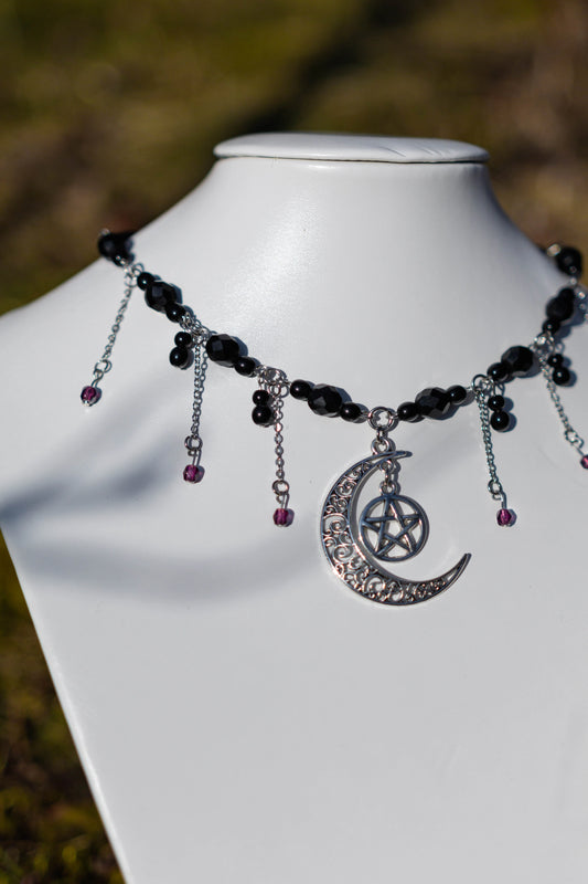 Náhrdelník Yennefer