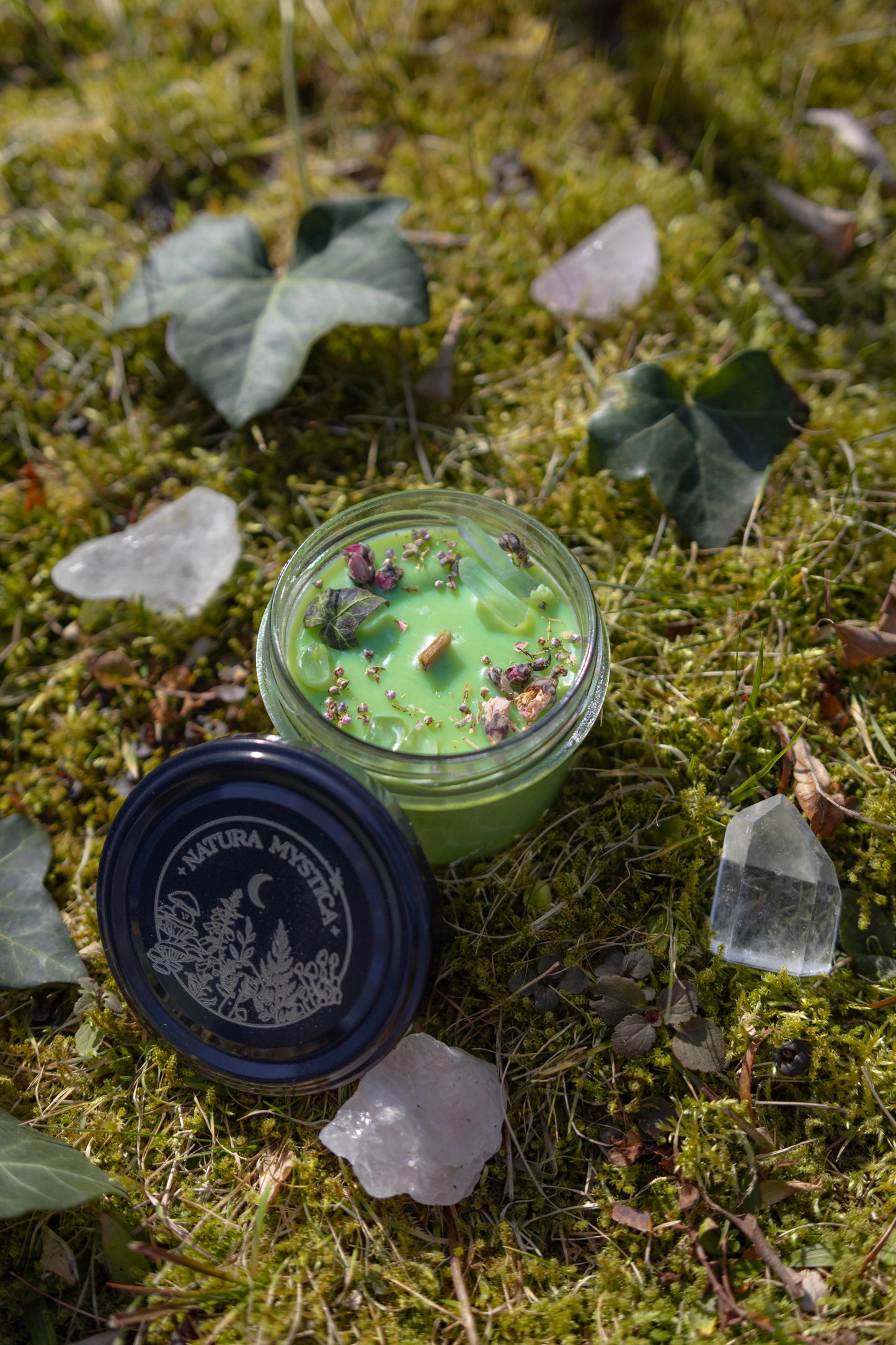 Svíčka ve skle Ostara - Fialka, Magnolie, Máta