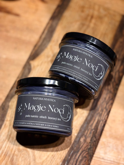 Svíčka ve skle Magie Noci - Palo Santo, Oheň, Borový les